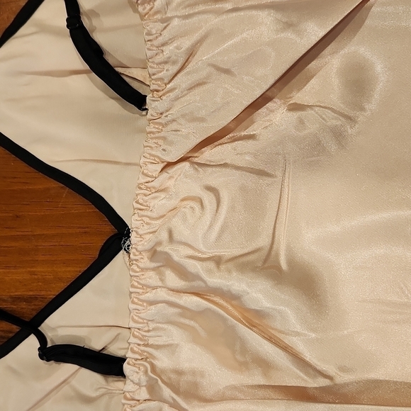 Night wear - Picture 5 of 5